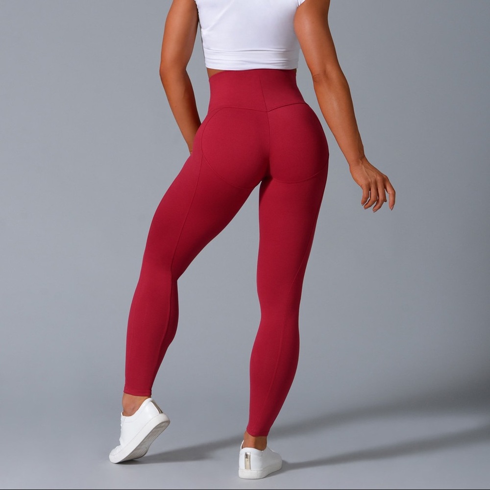 BOMBSHELL SPORTSWEAR SCULPT LEGGINGS